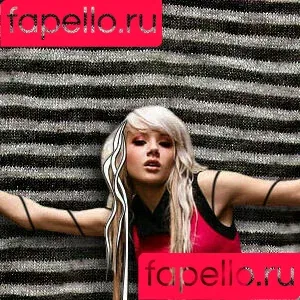 Miss Mosh / officiallymosh Onlyfans Photo Gallery 