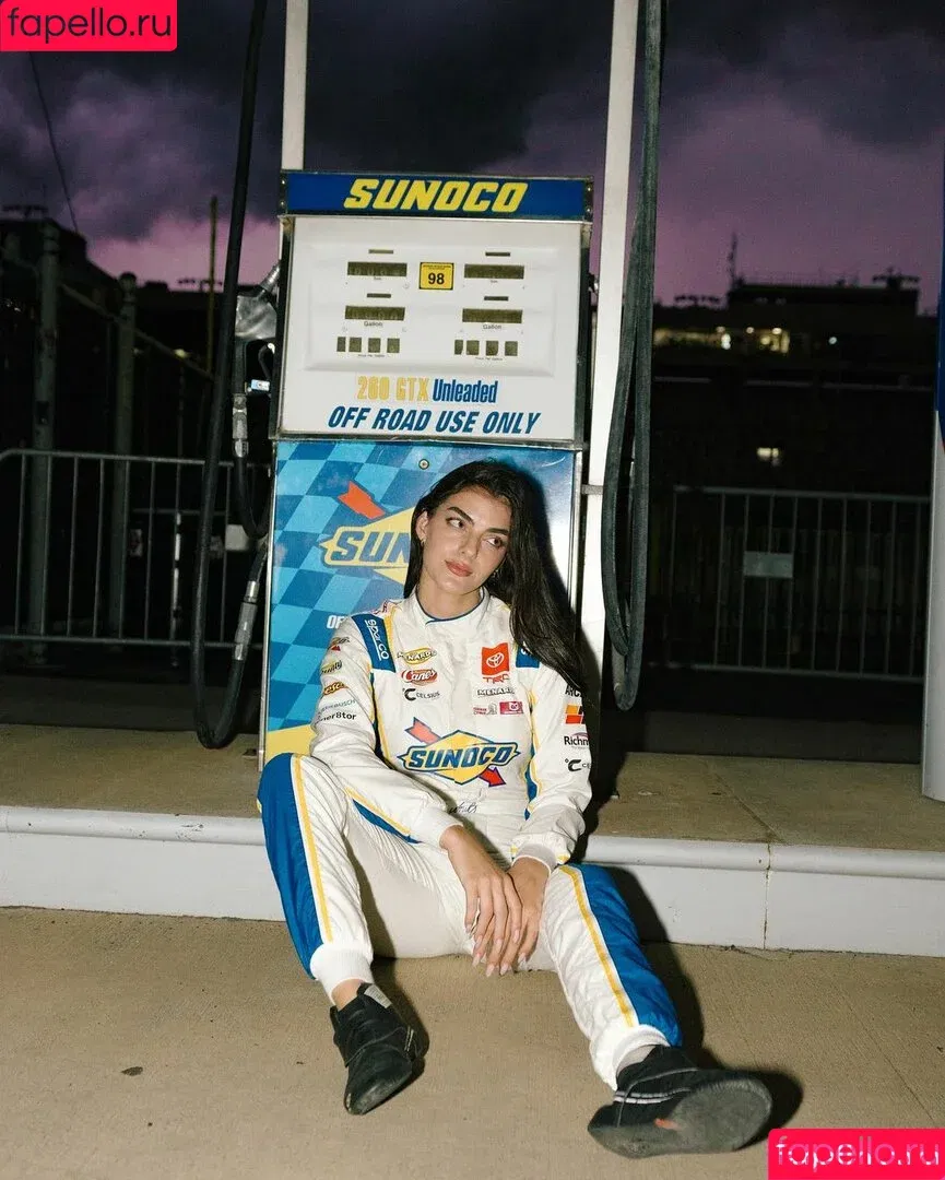 Toni Breidinger / tonibreidinger Onlyfans Photo Gallery 