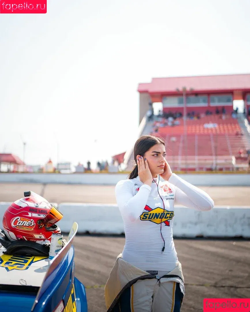 Toni Breidinger / tonibreidinger Onlyfans Photo Gallery 