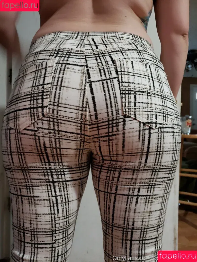 poundcakerulez / poundcakesuwu Onlyfans Photo Gallery 