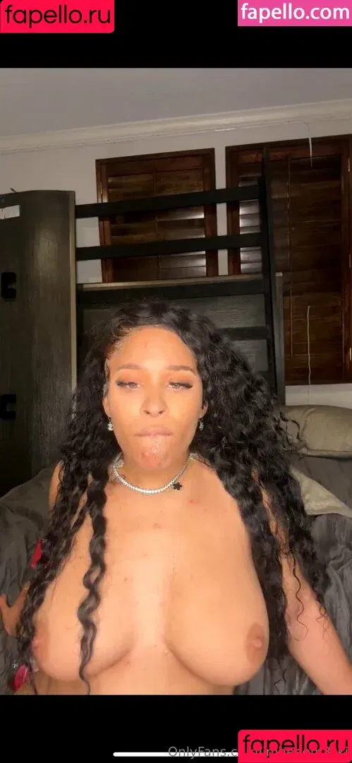 imheeeeem3 / imheeem3ski Onlyfans Photo Gallery 