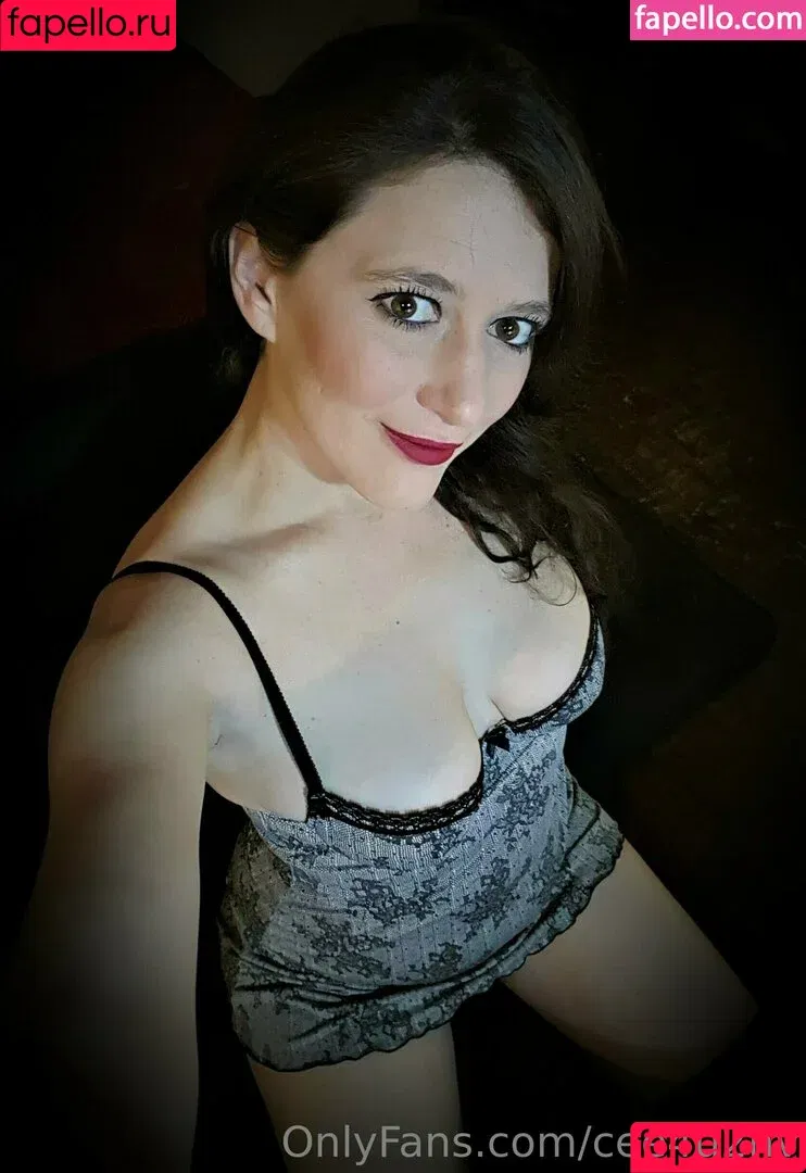 cee4u2nv Onlyfans Photo Gallery 