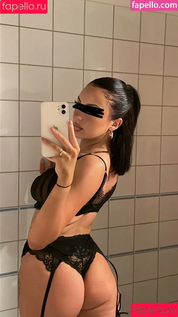 Elinswedee / Swedishcouplee Onlyfans Photo Gallery 