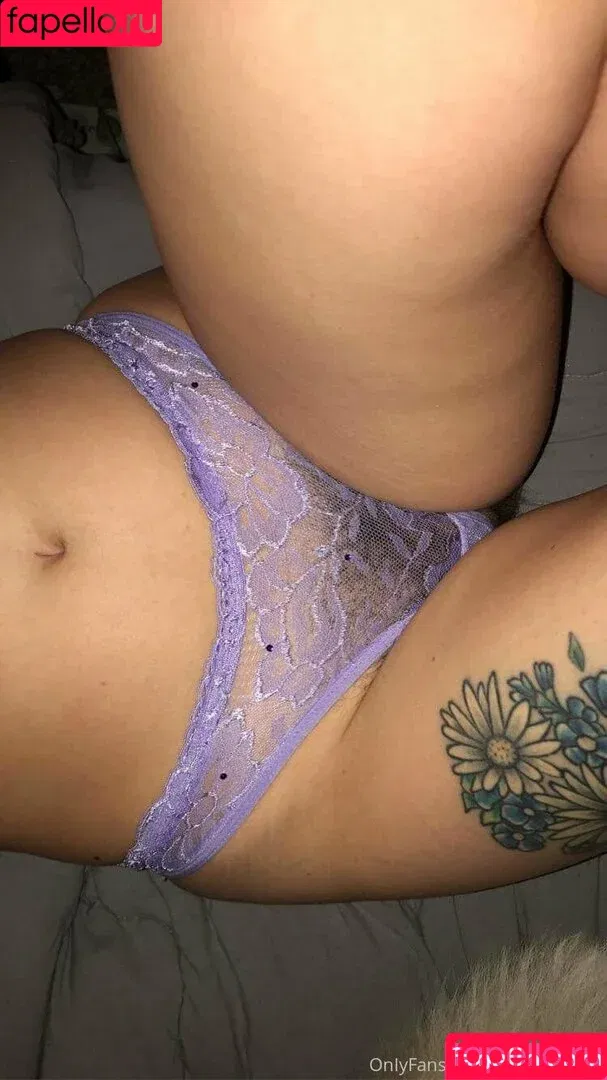 Bananataurus / Zack_lion / bananagirl98 / mss_mina Onlyfans Photo Gallery 