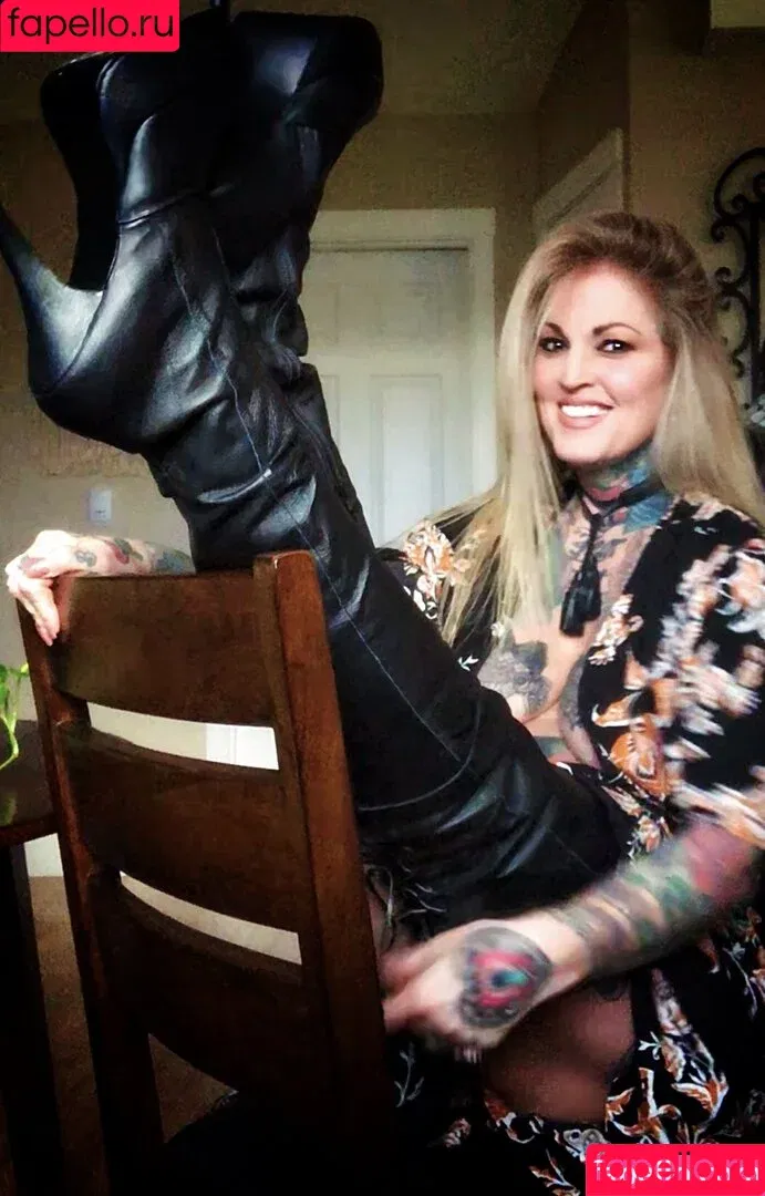 janine / jni.lx_ Onlyfans Photo Gallery 