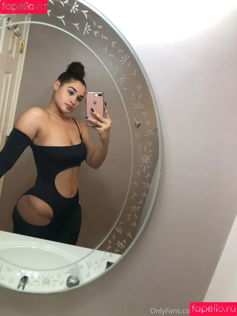 Janaevic / janae girard / janaegirard Onlyfans Photo Gallery 