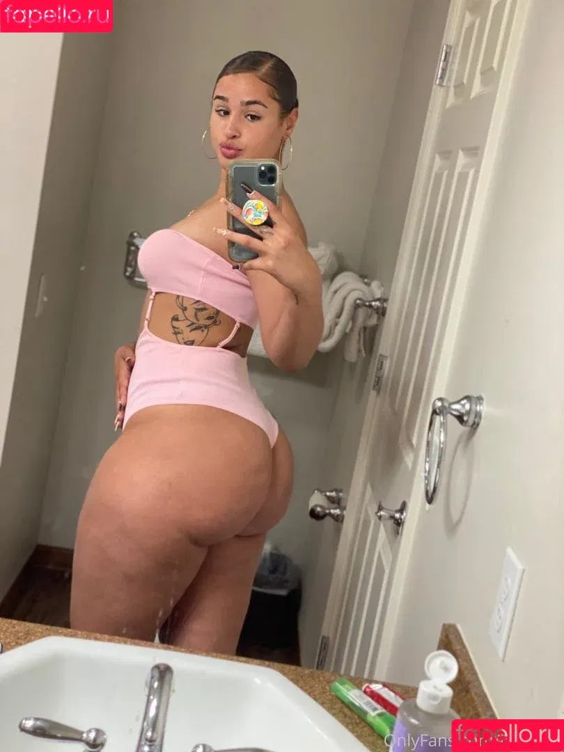 Janaevic / janae girard / janaegirard Onlyfans Photo Gallery 