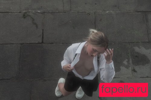 Anna Müller Nude Onlyfans Photo 14