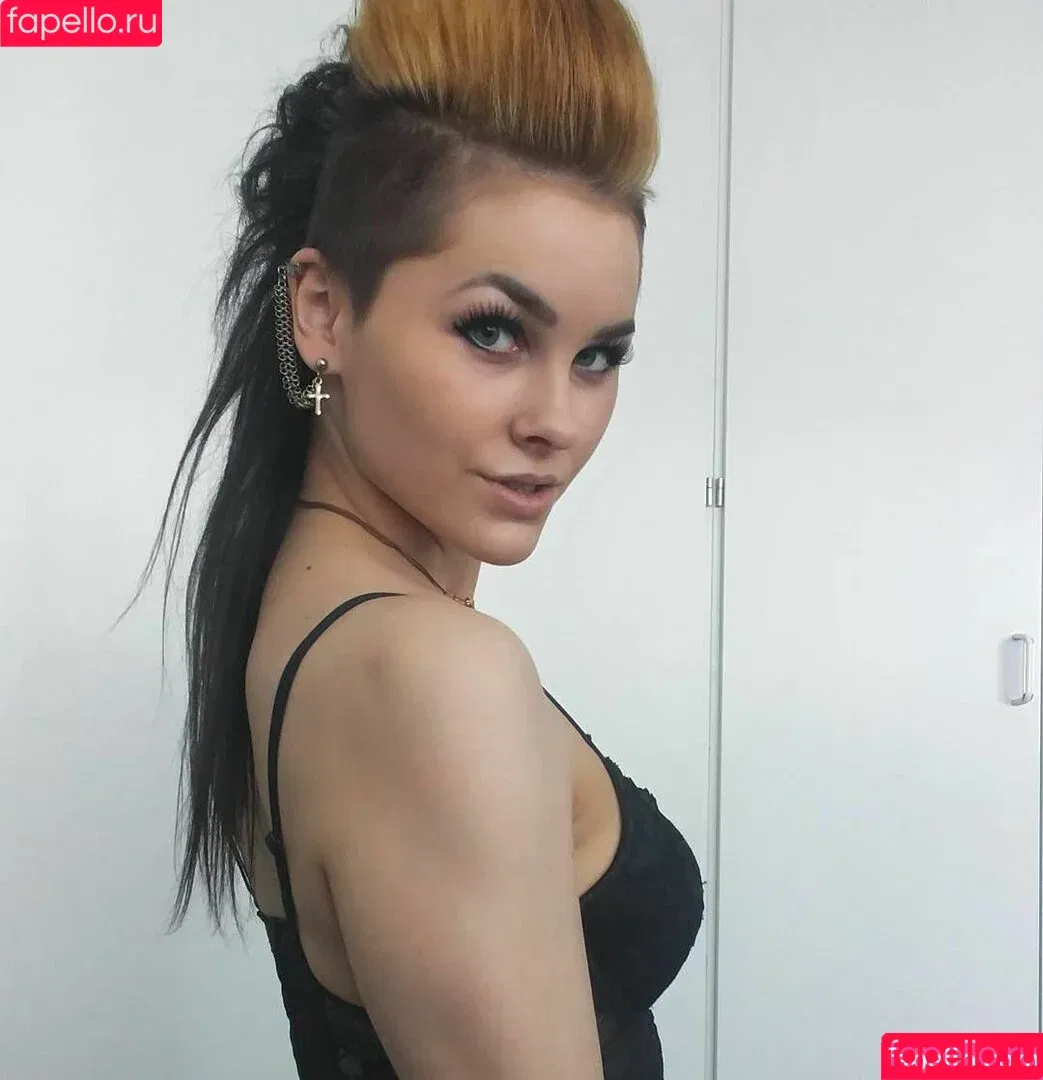 VMissyB / venlahelenaa Onlyfans Photo Gallery 