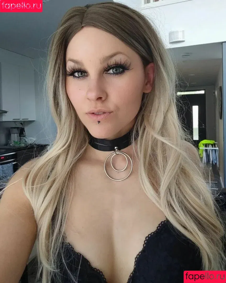 VMissyB / venlahelenaa Onlyfans Photo Gallery 