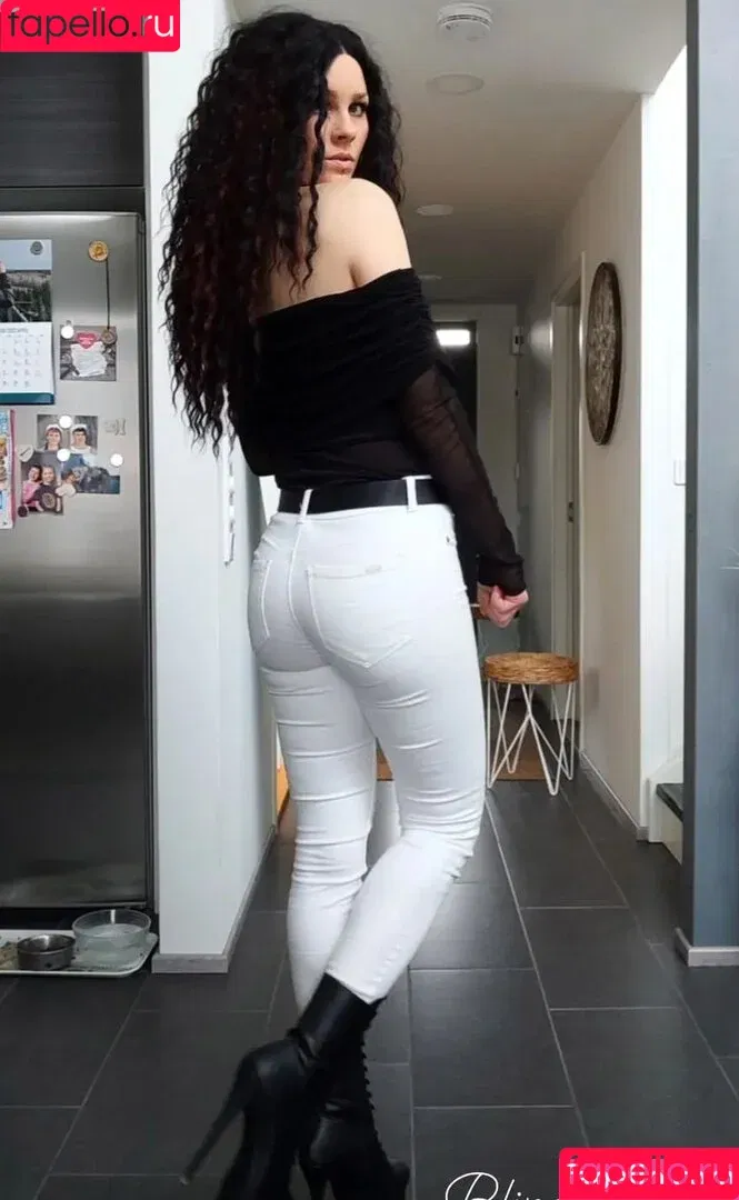 VMissyB / venlahelenaa Onlyfans Photo Gallery 