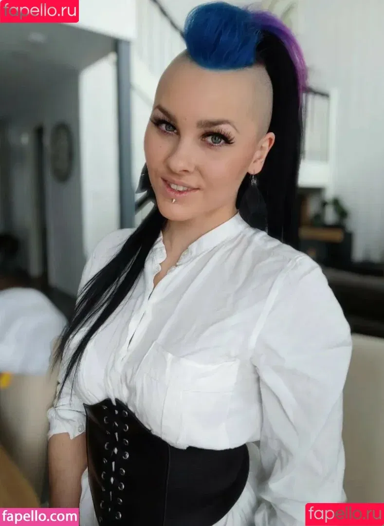 VMissyB / venlahelenaa Onlyfans Photo Gallery 