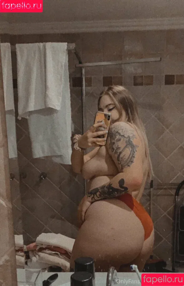 mads.loved / madxrosey Onlyfans Photo Gallery 