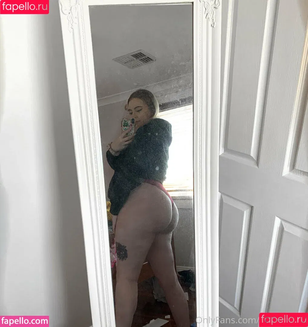 mads.loved / madxrosey Onlyfans Photo Gallery 