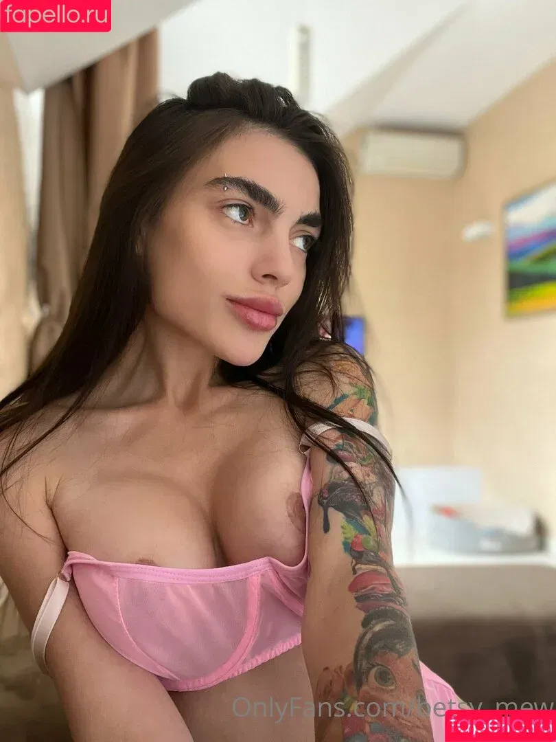 akarii_light / akarireal Onlyfans Photo Gallery 