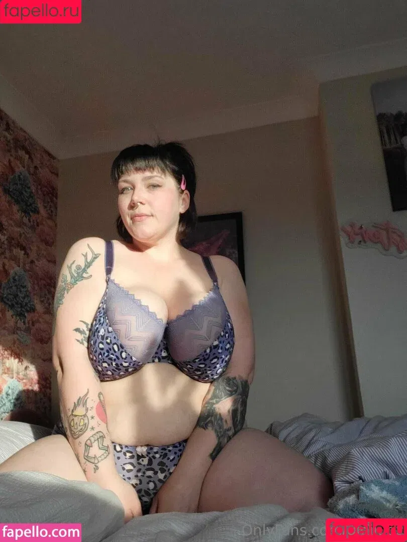 gigiggvz / gigijugz Onlyfans Photo Gallery 