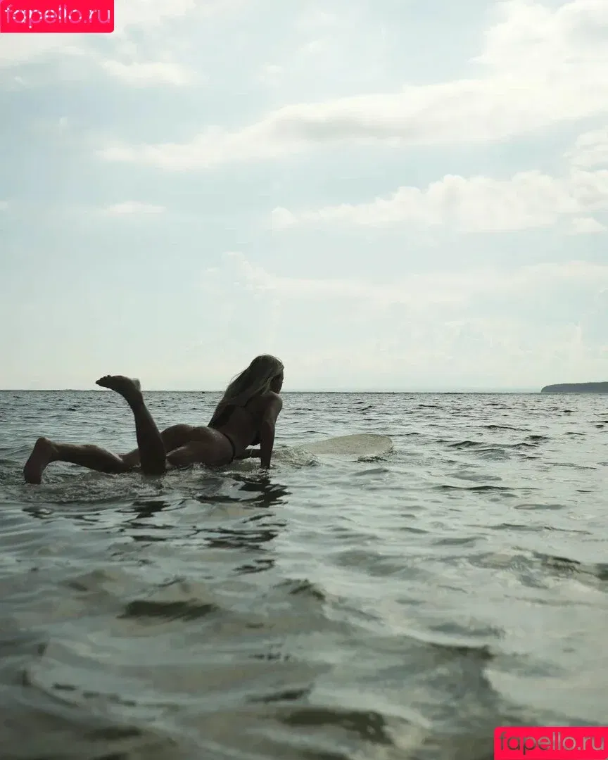 / Barefootlady69 / Saremm Onlyfans Photo Gallery 