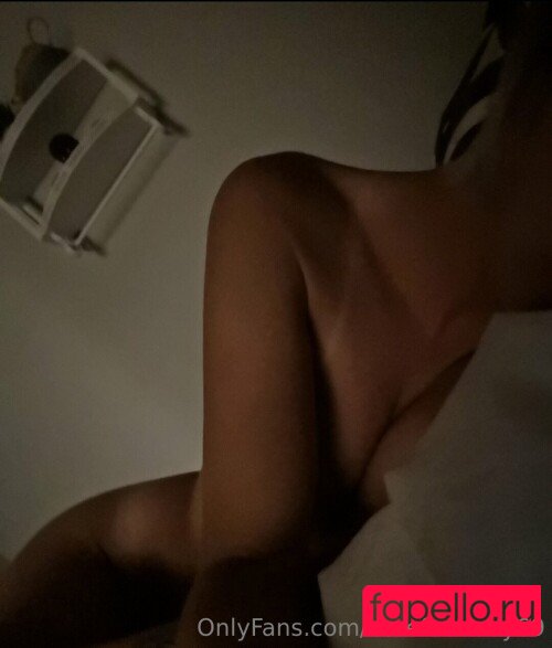 / Barefootlady69 Nude Onlyfans Photo 7