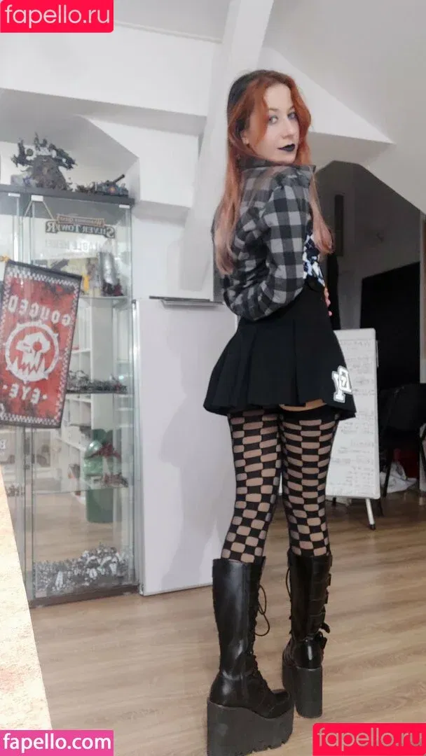 Lewdvamp / vampmk4 Onlyfans Photo Gallery 