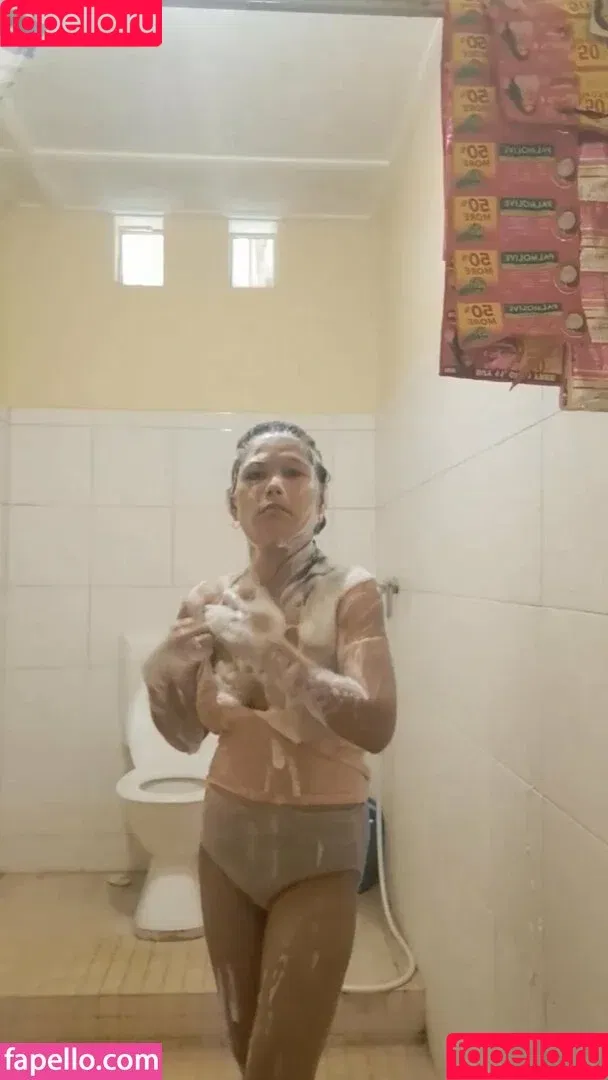 Filipina / Kiko Arps / wat.ki Onlyfans Photo Gallery 