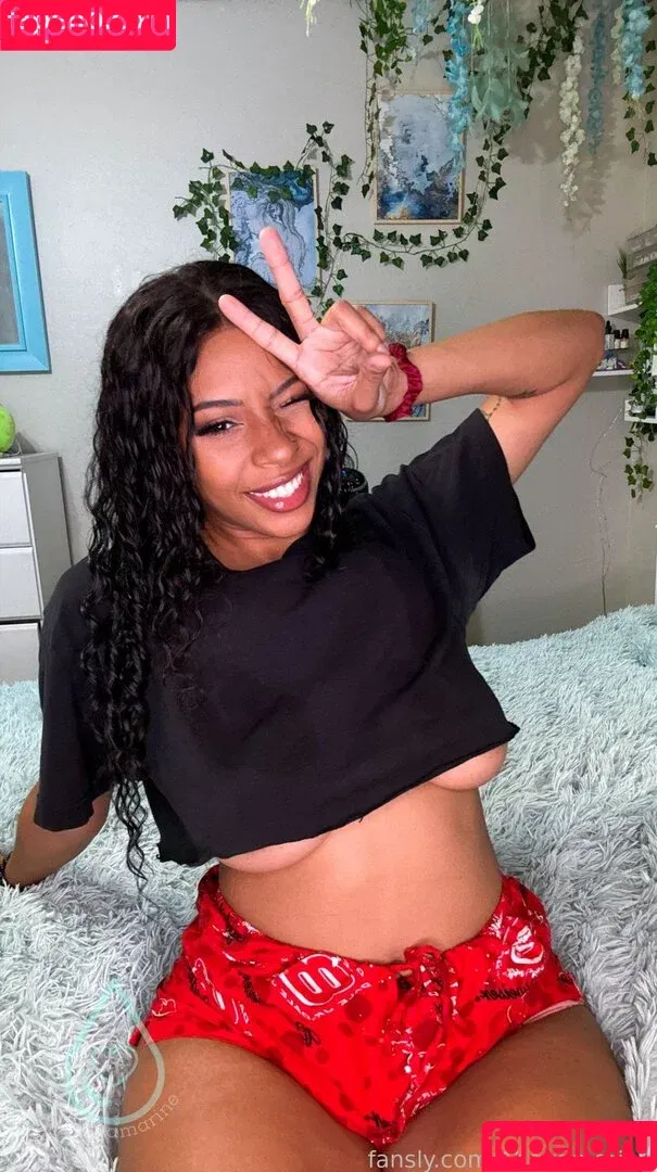 Ahquamarine / ahqua.marine / https: Onlyfans Photo Gallery 