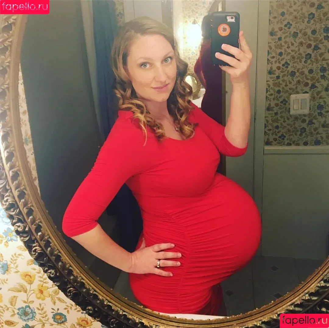 Bustybeerbaby / bustybeerbabe Onlyfans Photo Gallery 