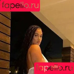 LovelyLesh / lovelyleshfeet Onlyfans Photo Gallery 