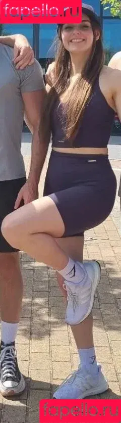 Loserfruit / brattykayla Onlyfans Photo Gallery 