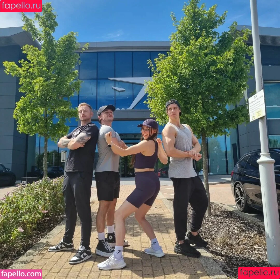 Loserfruit / brattykayla Onlyfans Photo Gallery 