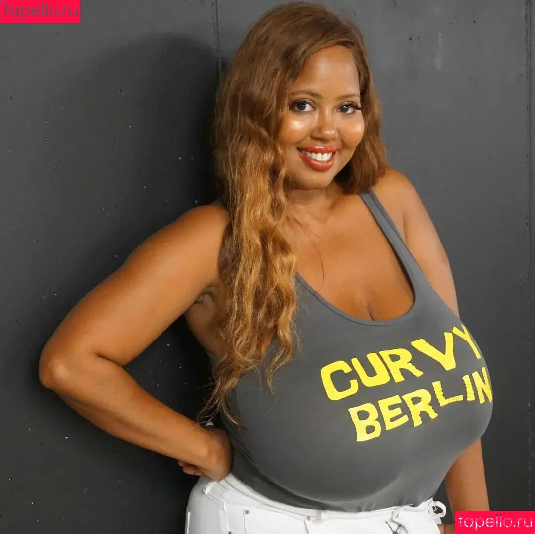 Monique Cooper / Monique Jai / moniquejai / moniquejcooper Onlyfans Photo Gallery 