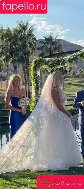 Nicolle A / nicatnitemusic / nicollelove Onlyfans Photo Gallery 