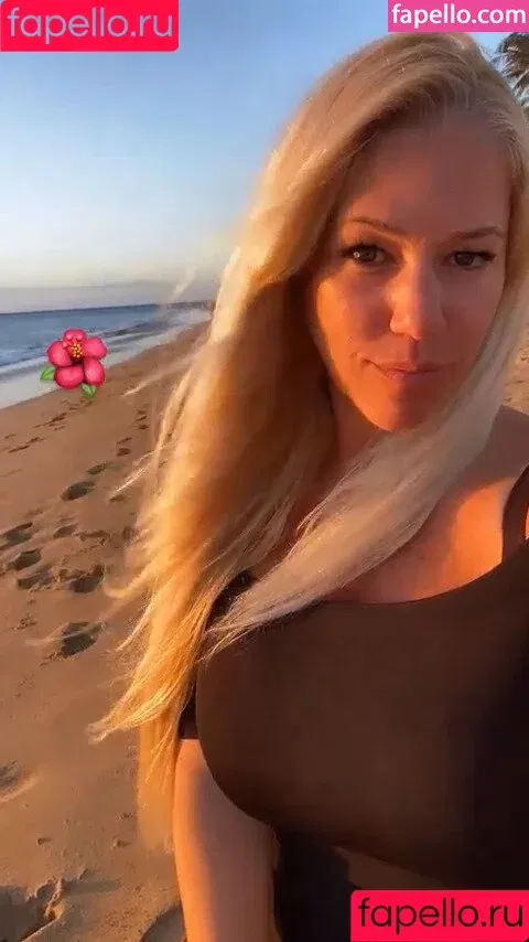 Nicolle A / nicatnitemusic / nicollelove Onlyfans Photo Gallery 