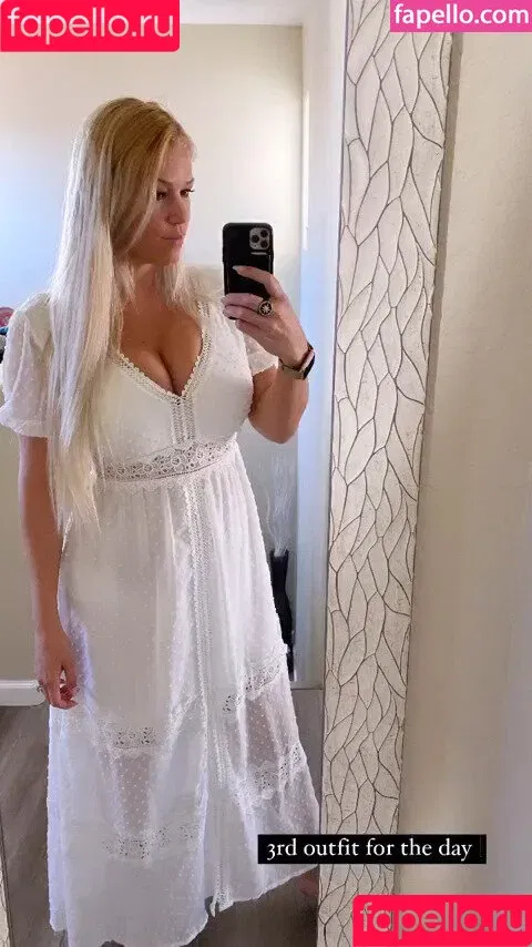 Nicolle A / nicatnitemusic / nicollelove Onlyfans Photo Gallery 