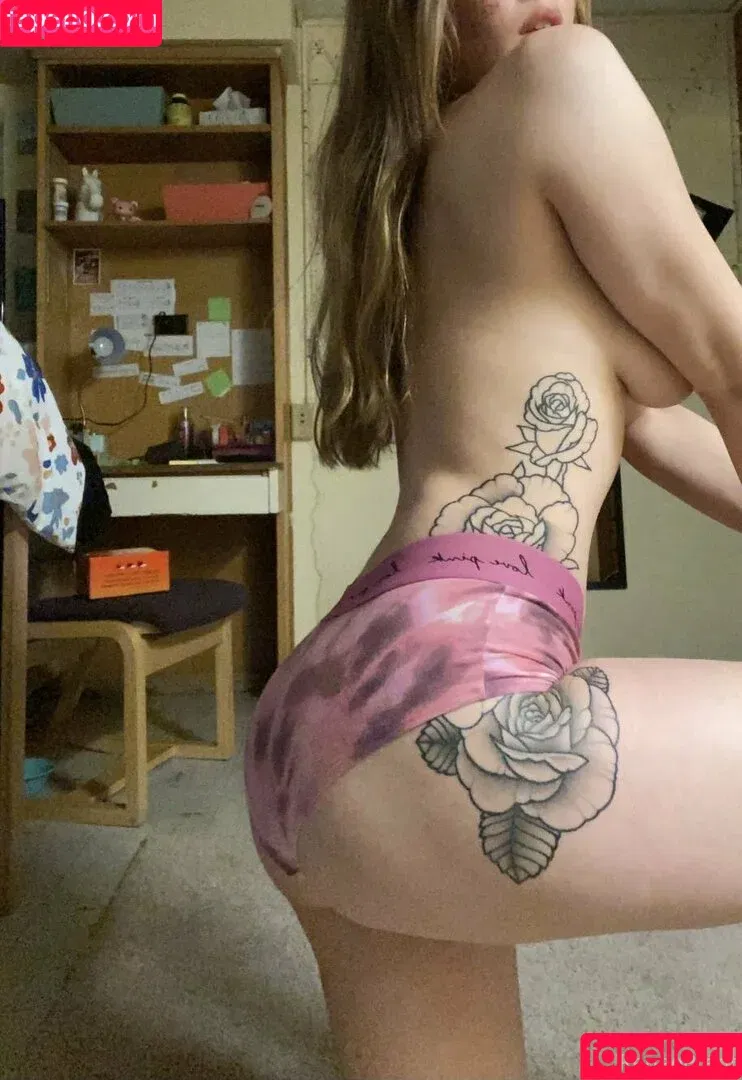 reneeprentice1 Onlyfans Photo Gallery 