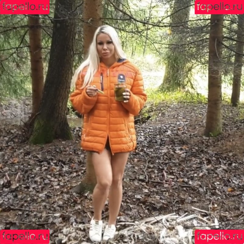 Daniela Cora Hansson Nude Onlyfans Photo 20