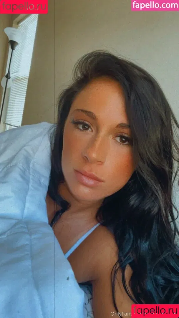 Megan Bayne / meganbayne / themeganbayne Onlyfans Photo Gallery 