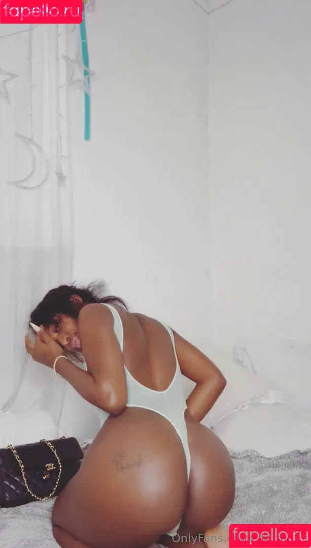 starmunii Onlyfans Photo Gallery 