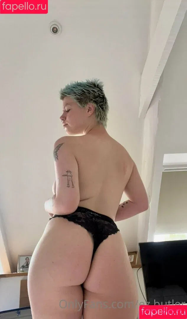 Ezra Butler / Lemon.Squezzy / ez.butler Onlyfans Photo Gallery 