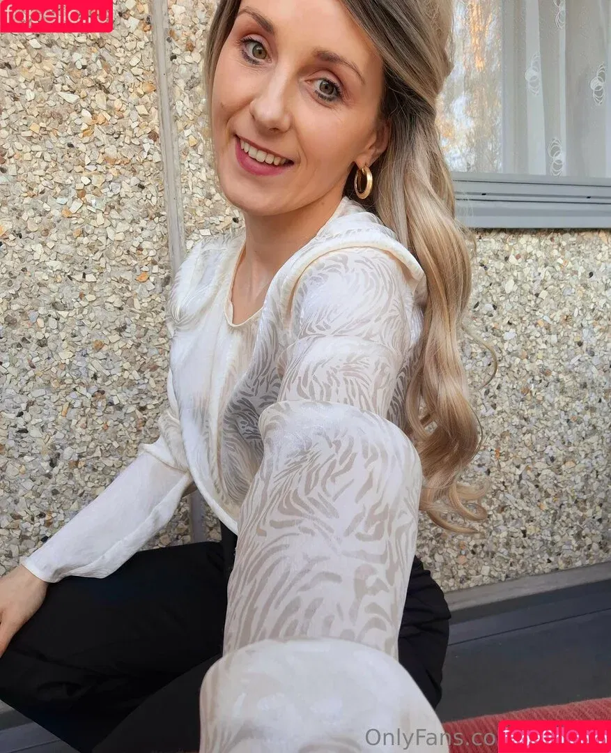 emi_lila / emilia Onlyfans Photo Gallery 