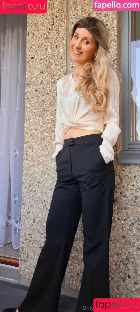 emi_lila / emilia Onlyfans Photo Gallery 