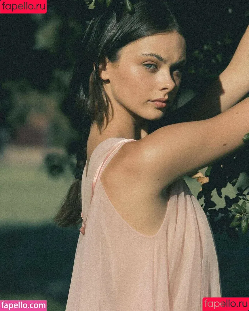 Meika Woollard / meikawoollard Onlyfans Photo Gallery 