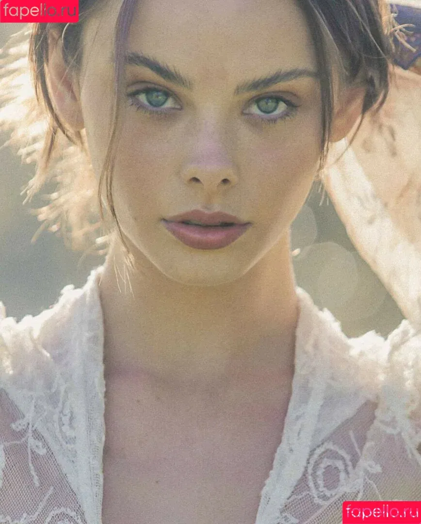 Meika Woollard / meikawoollard Onlyfans Photo Gallery 