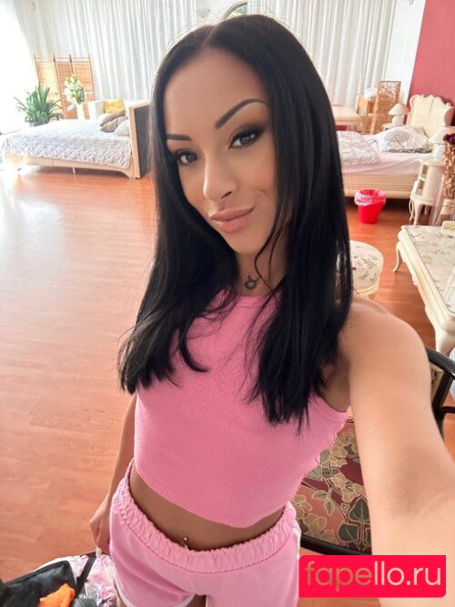 Cara Mell Nude Onlyfans Photo 44