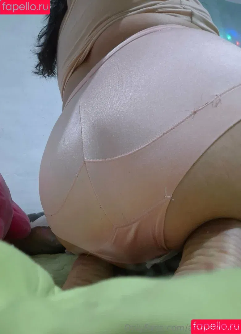 astridccollins / astridcollins Onlyfans Photo Gallery 