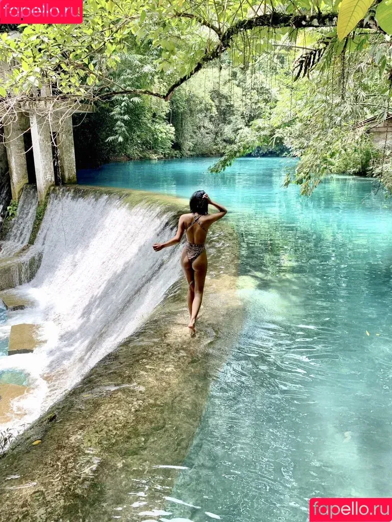 Alyssa Silos / Alythuh Onlyfans Photo Gallery 