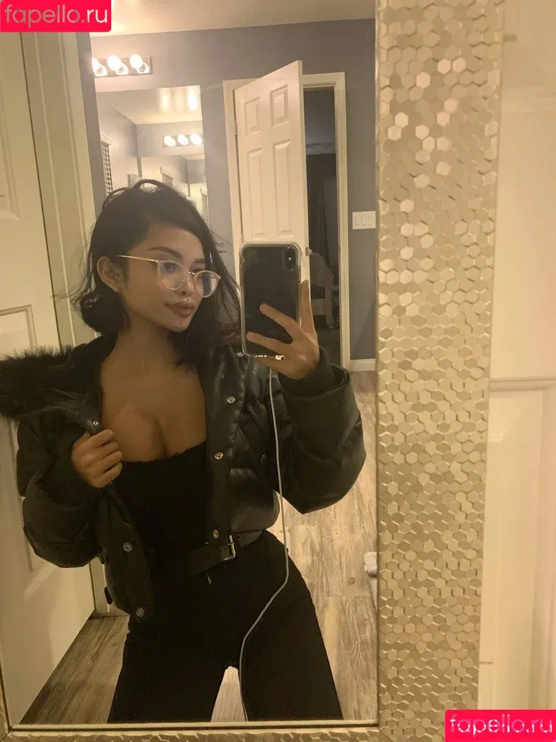 Alyssa Silos / Alythuh Onlyfans Photo Gallery 