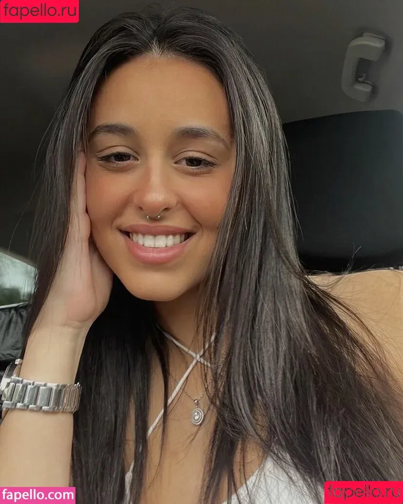 May Cohen / _maycohen / grossanatomypodcast Onlyfans Photo Gallery 