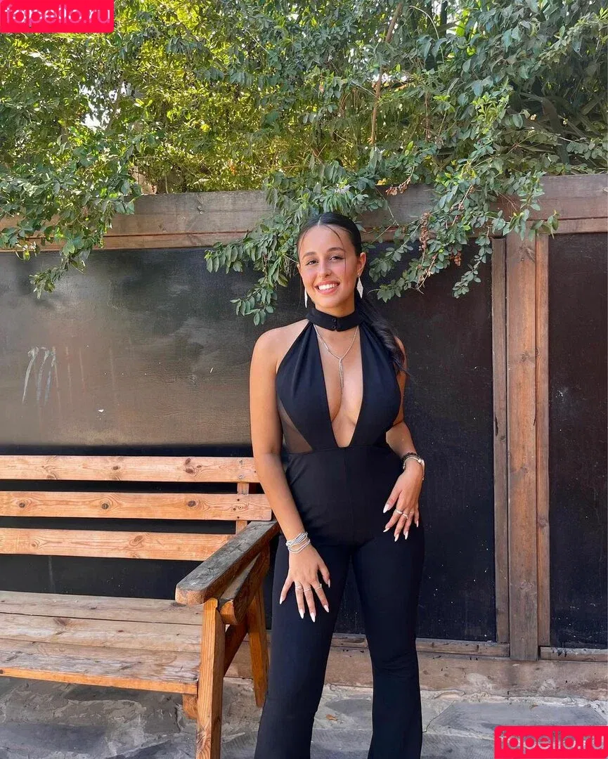 May Cohen / _maycohen / grossanatomypodcast Onlyfans Photo Gallery 