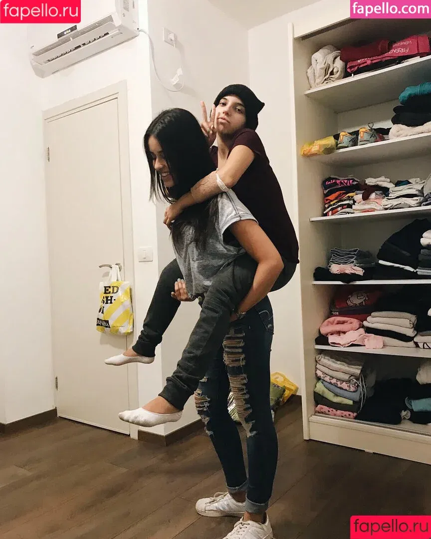 May Cohen / _maycohen / grossanatomypodcast Onlyfans Photo Gallery 