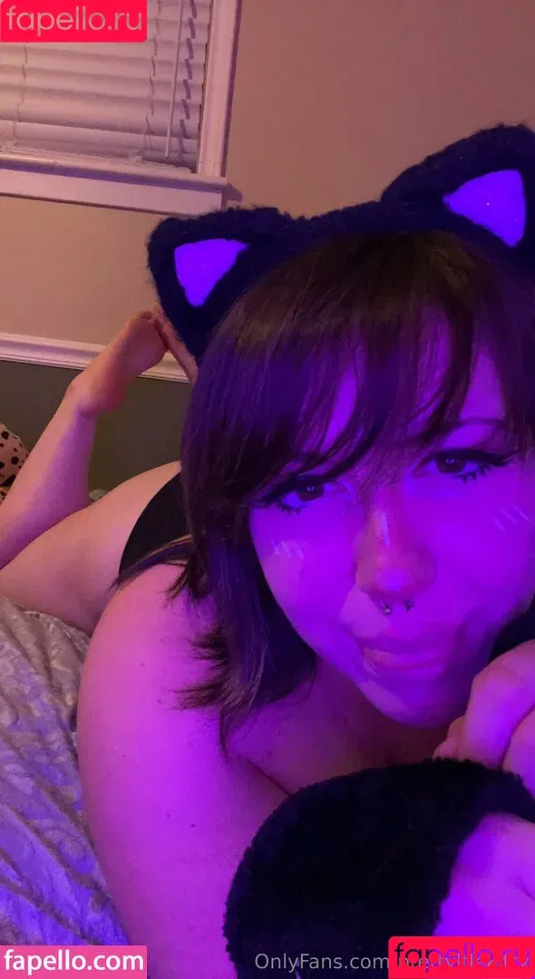 prettyltlekitty Onlyfans Photo Gallery 